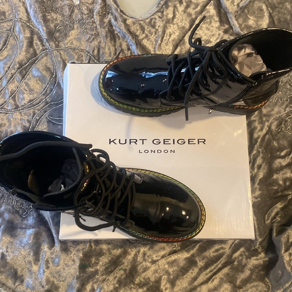 Kirk Geiger Girl boots - Picture 2 of 4